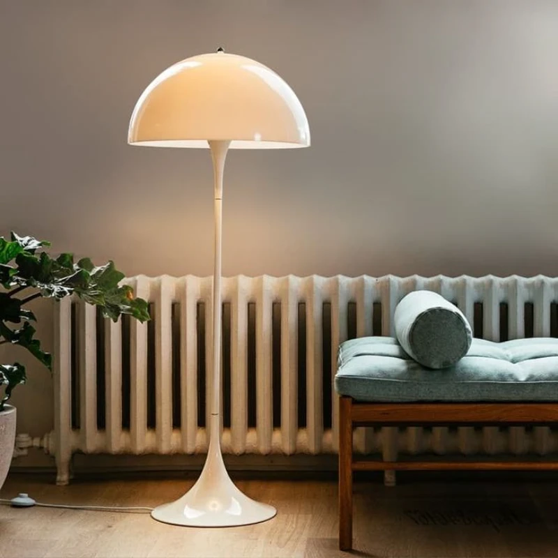 Lampadaire champion Année 60’s Clem Around The Corner