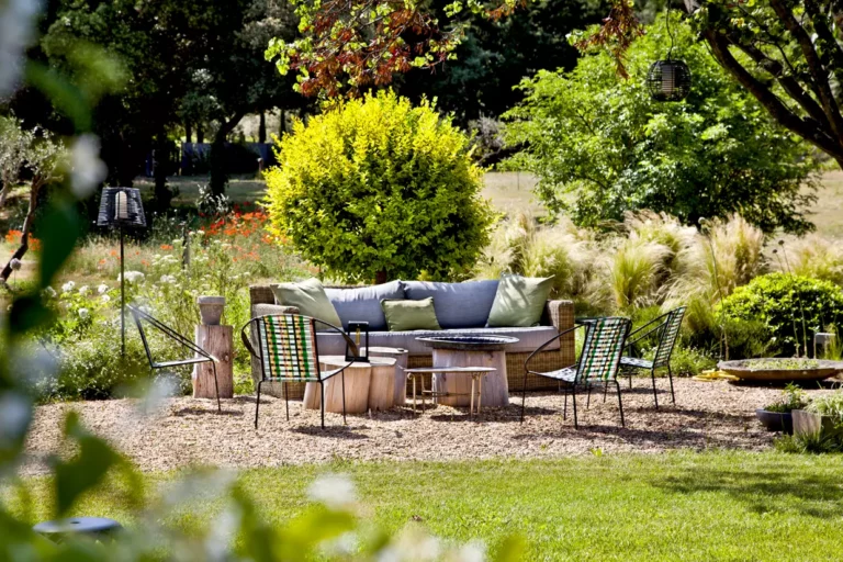 Salons de jardin design : nos coups de cœur pour un extérieur au top