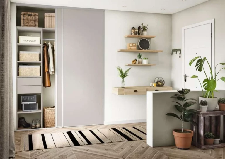 Dressing dans un couloir : les 10 meilleures idées d’architectes
