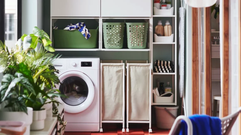 Optimiser une petite buanderie : ce DIY fait toute la différence